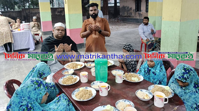 রাজবাড়ীতে এতিম শিশুদের সাথে জেলা ছাত্রদল আহবায়কের ইফতার 